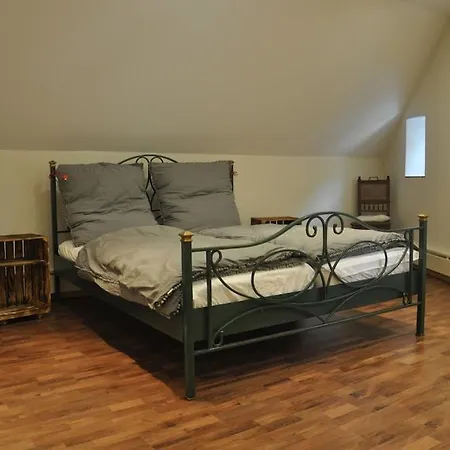 Alte Schmiede In Denkmalgeschuetzter Hofanlage Appartement