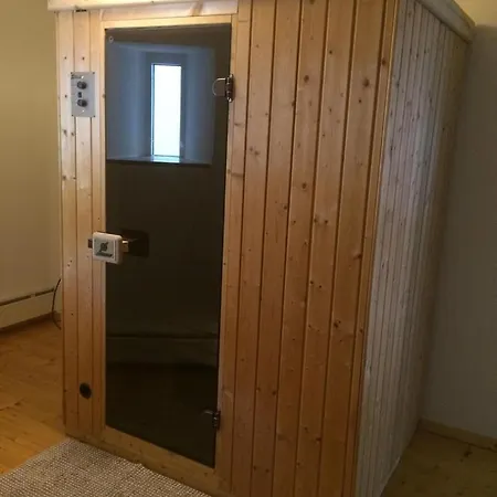 Alte Schmiede In Denkmalgeschuetzter Hofanlage *